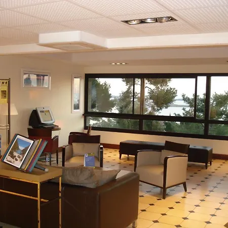 Le Bosquet Apartahotel 3*