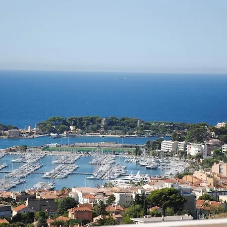 Apartahotel Le Bosquet 3*