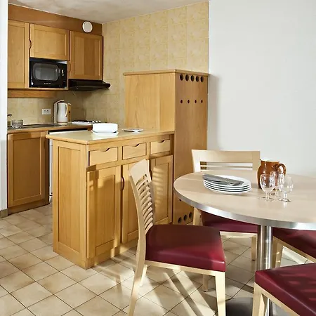 Apartahotel Le Bosquet 3*