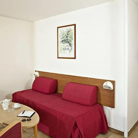 Le Bosquet Apartahotel 3*