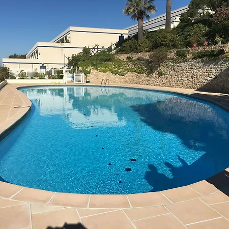 Le Bosquet Apartahotel 3*